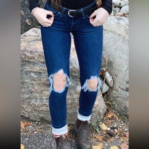 Levi’s 711 Skinny Jeans